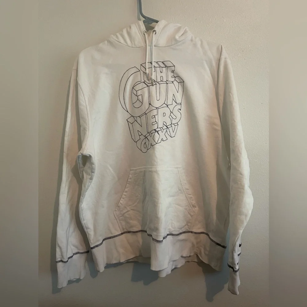Nike Arsenal soccer hooded sweatshirt. - Picture 2 of 9